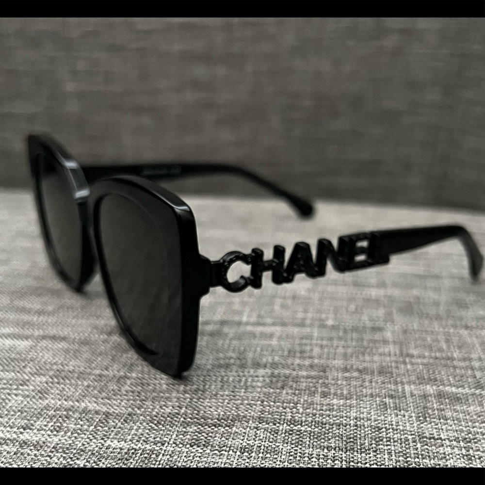 Chanel Polarized Square Sunglasses CH5422B